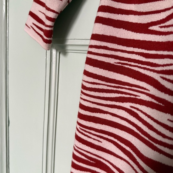 Sezane Beth Zebra Print dress - Picture 4 of 5